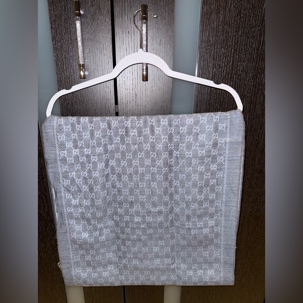 Authentic Gucci Blue Reversible Gg Pattern Woven … - image 3